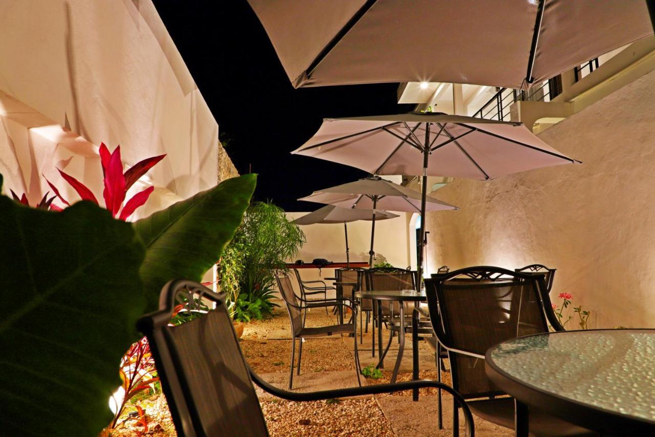 Margarett Hotel Valladolid  Buitenkant foto