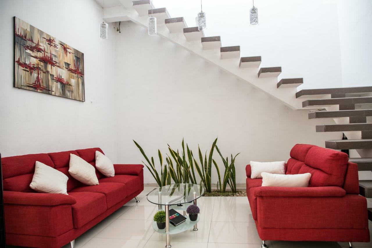 Margarett Hotel Valladolid  Buitenkant foto