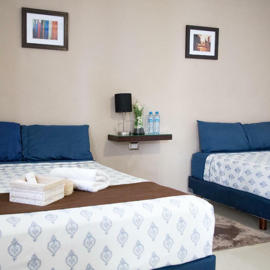 Margarett Hotel Valladolid  Buitenkant foto
