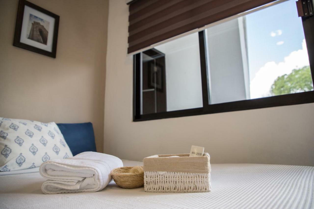 Margarett Hotel Valladolid  Buitenkant foto